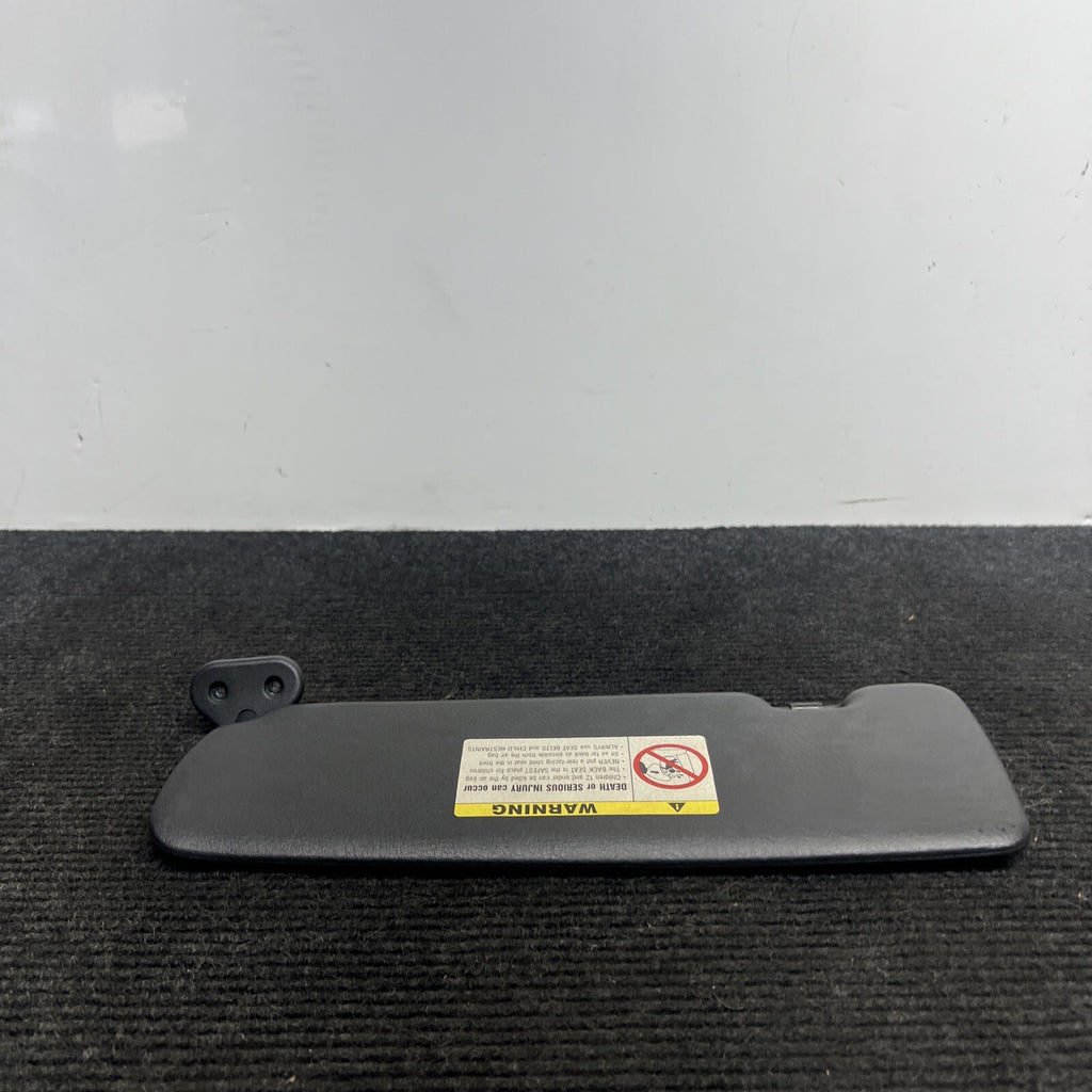 ☑️ 2001-2006 BMW 3 Series E46 Convertible Sun Visor  101-0232400 Passenger