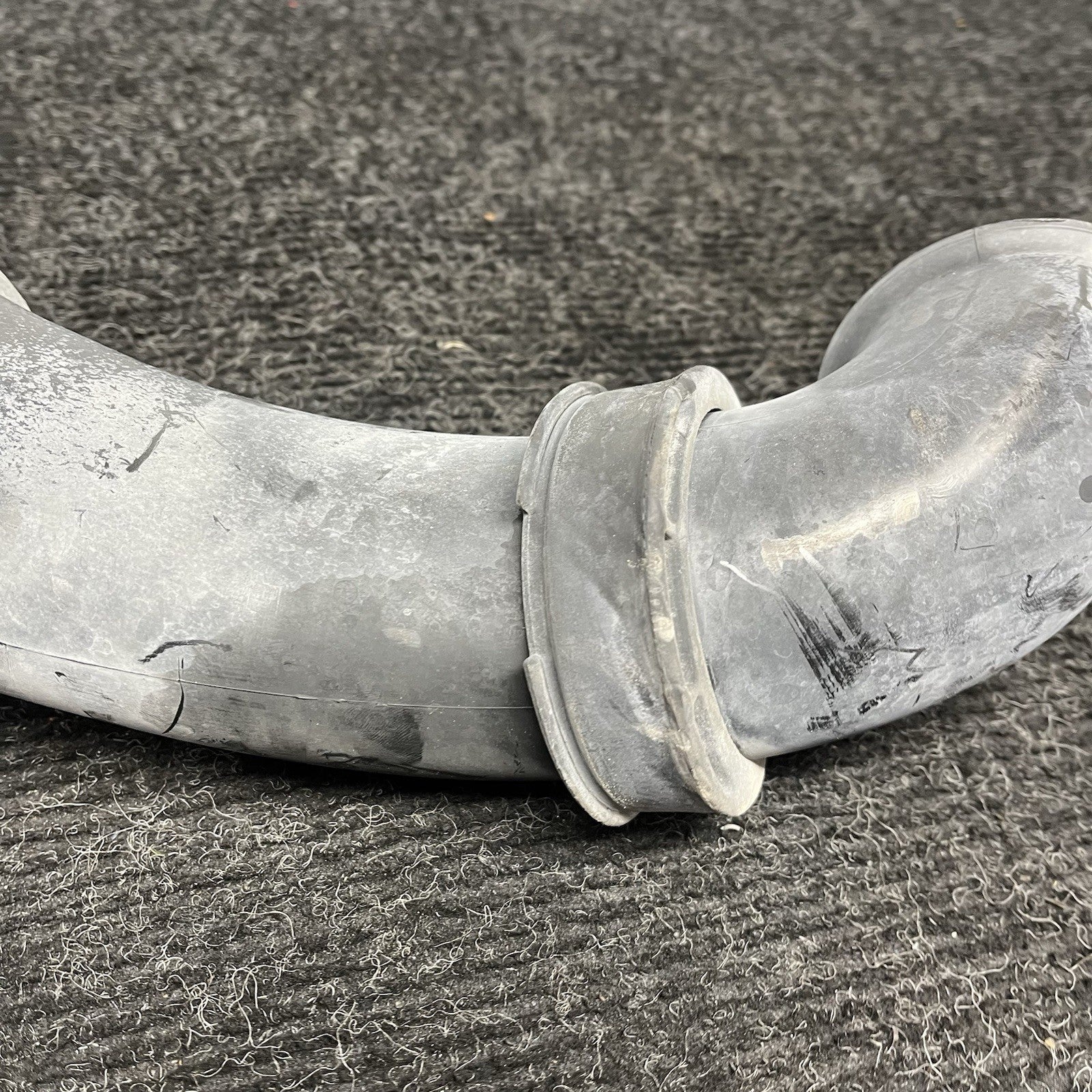 ☑️ AUDI Q7 2011-2015 3.0l Air Intake Tube Pipe Hose Resonator 7l6129752B OEM
