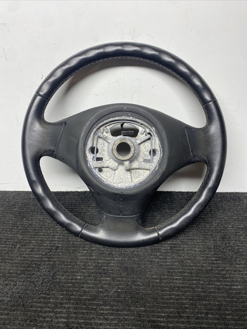 ☑️ 2011-2013 BMW 335d E90 Steering Wheel OEM