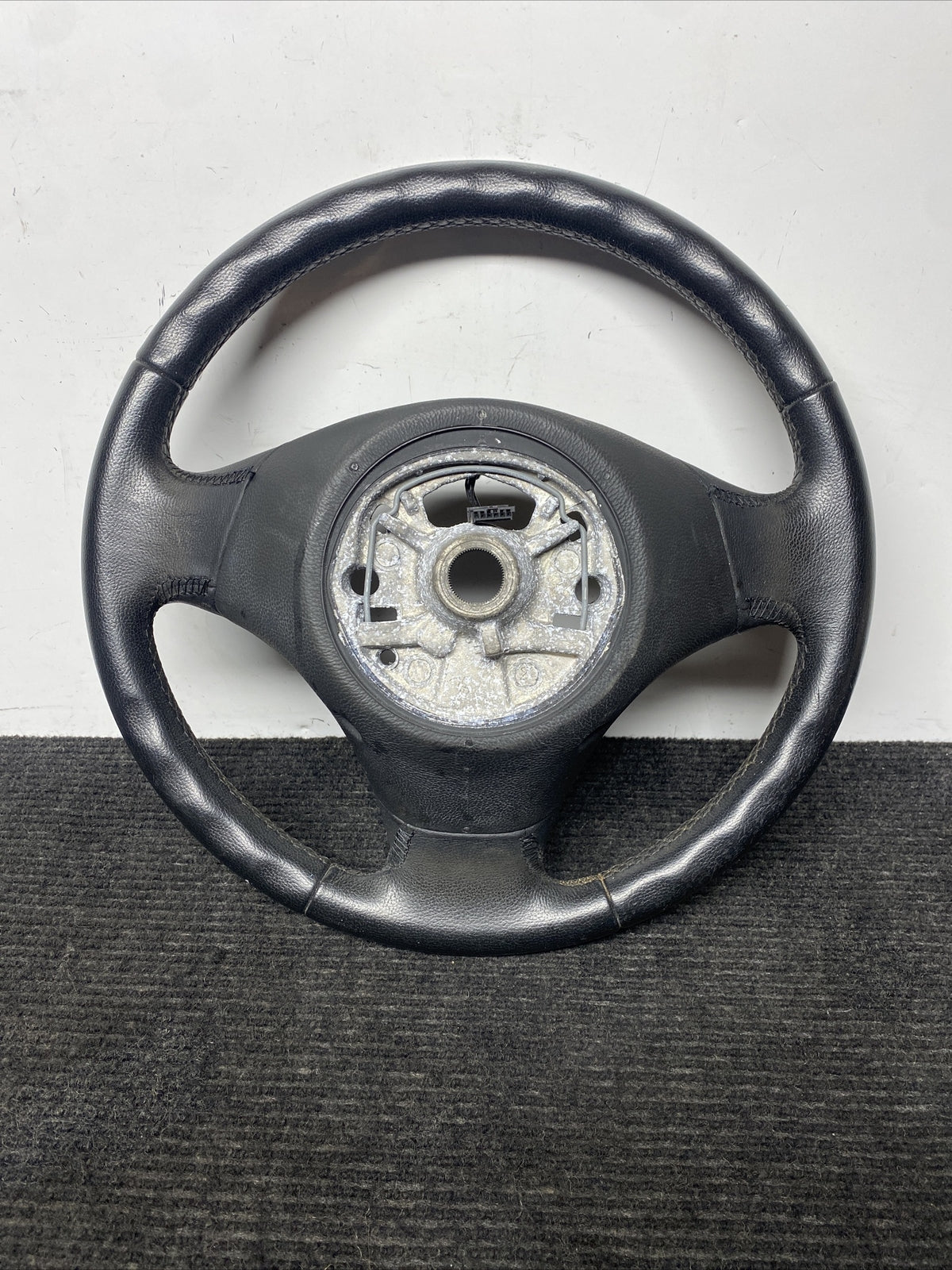 ☑️ 2011-2013 BMW 335d E90 Steering Wheel OEM