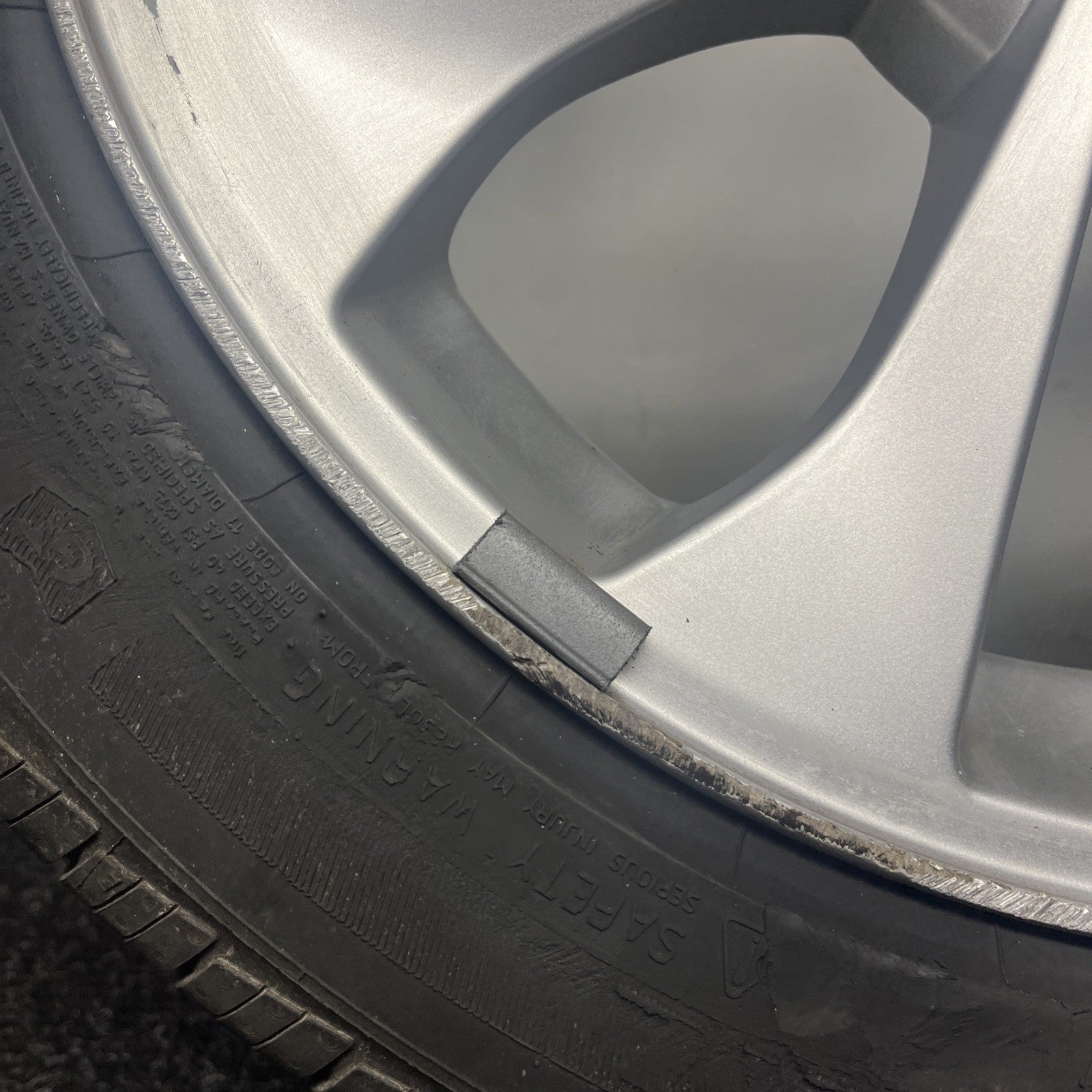 ☑️ Bmw E46 330 328 325 Oem Rim Factory Wheel 17" X 7" 10 Spoke Scuffs 6757042