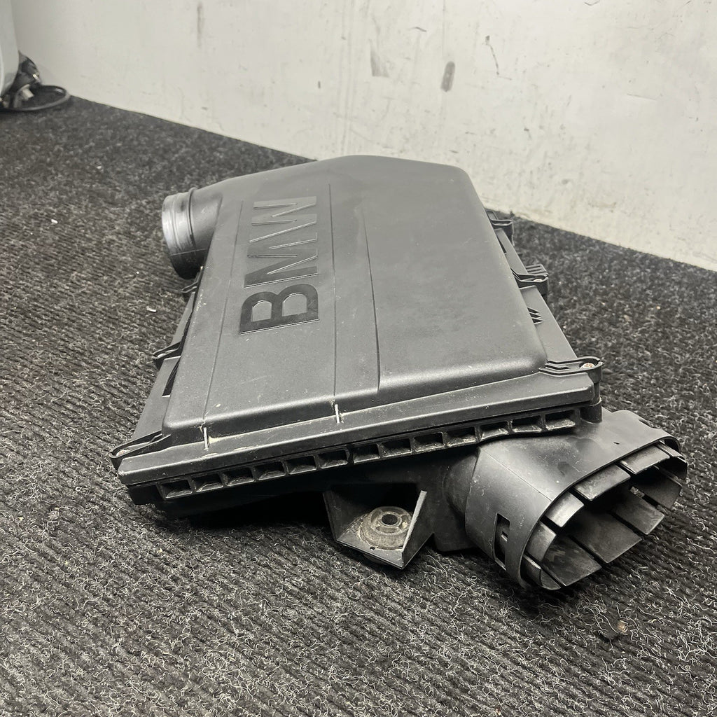 ☑️ 11-17 BMW X3 F25 F10 3.0L Engine Air Intake Filter Housing Box OEM 7583725