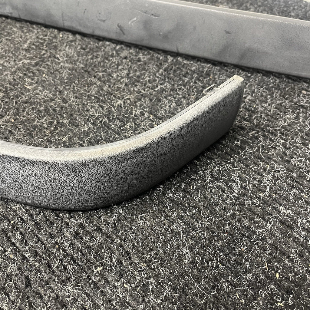 ☑️ 94-99 BMW E36 328i SEDAN SET OF 3 REAR BUMPER TRIM STRIP MOLDING OEM