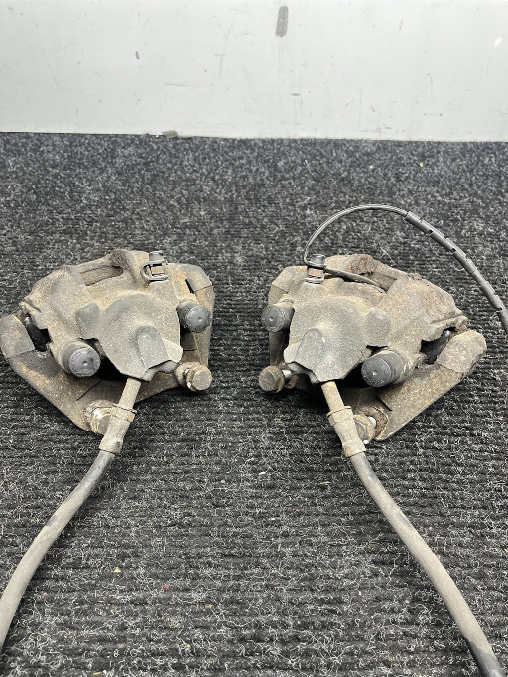 ☑️ 01-06 BMW E46 330i 330Ci RWD SET OF 2 REAR LEFT & RIGHT BRAKE CALIPER OEM