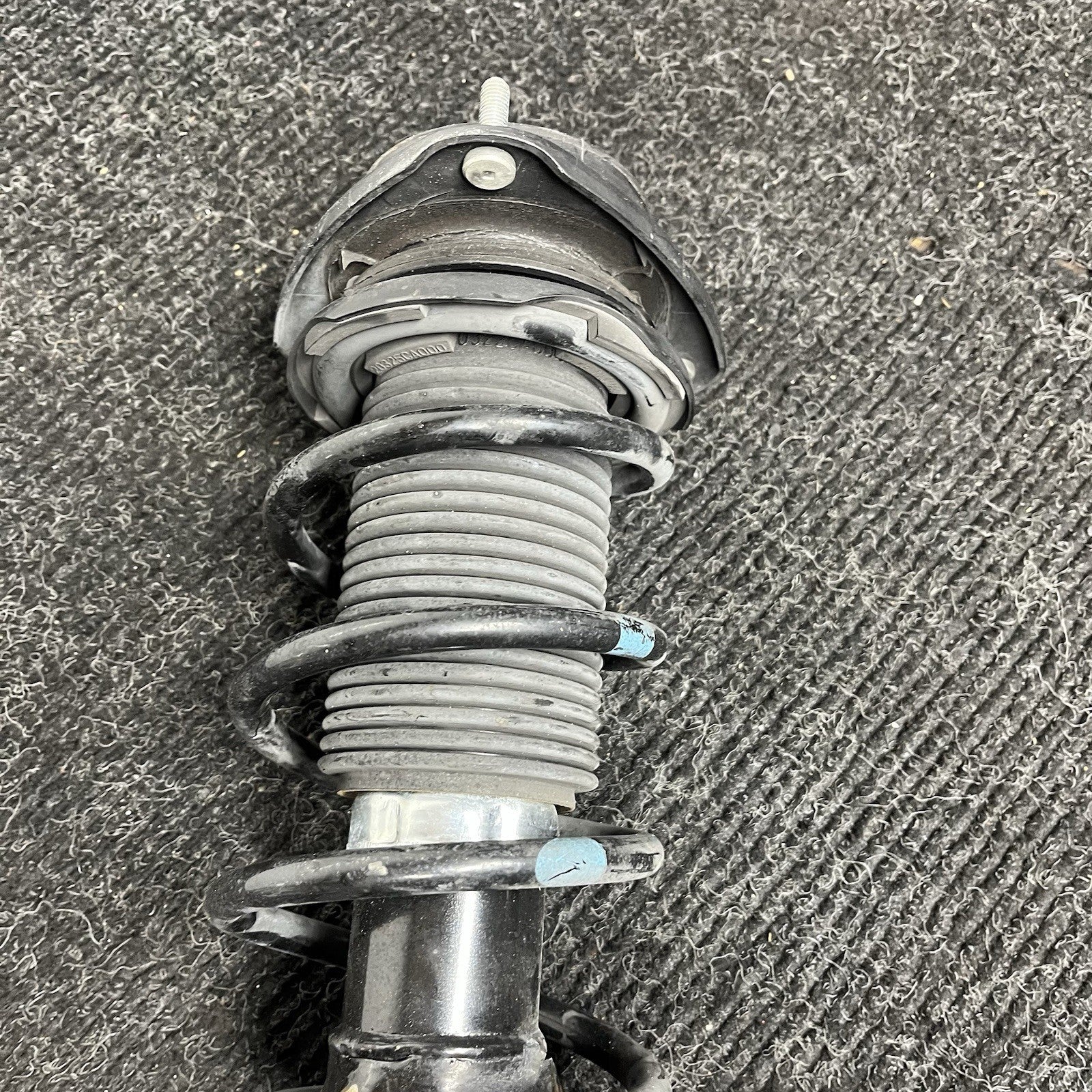 ☑️ 2017 - 2020 TOYOTA 86 FRONT LEFT SIDE SHOCK ABSORBER STRUT & COIL SPRING OEM