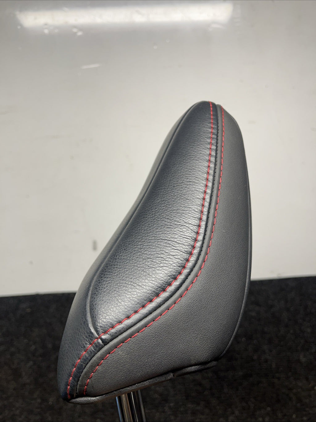 ☑️ 2013-2018 SCION FRS GT86 FRONT SEAT LEATHER RED STITCH HEAD REST