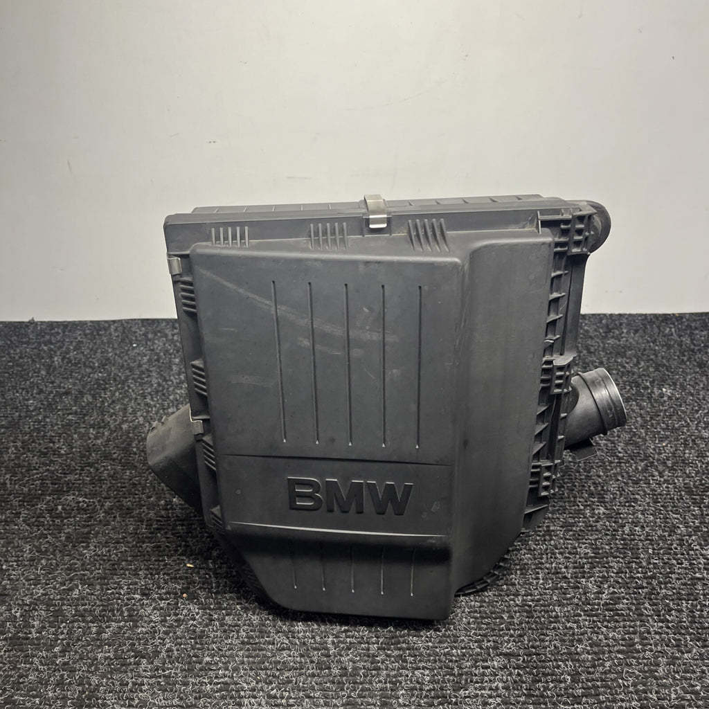 ☑️ 08-13 BMW 128i 135i E82 E88 AIR FILTER CLEANER INTAKE BOX OEM