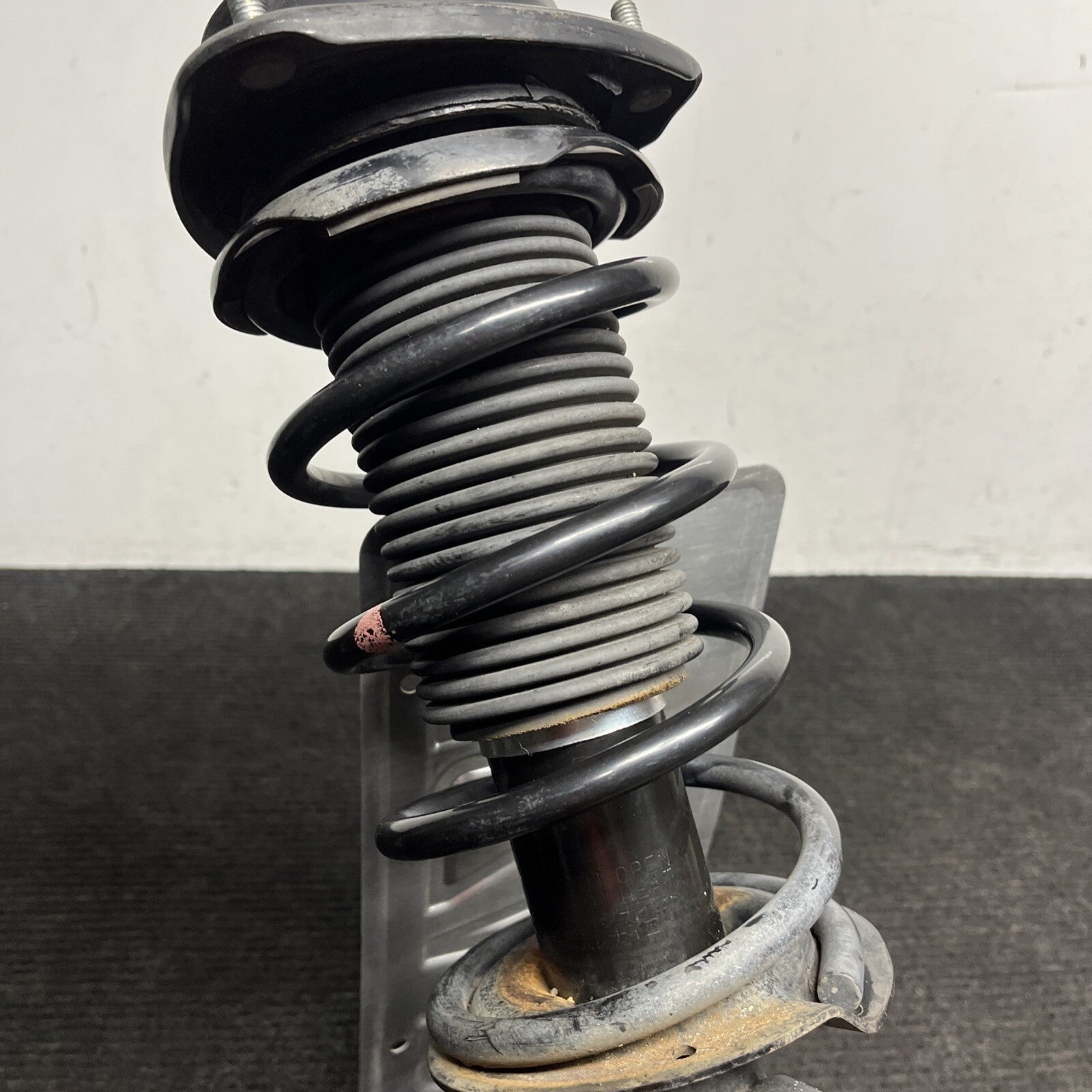 ☑️ 2015-2016 Subaru BRZ Front Left Passenger Strut 20310CA120 Factory OEM 15-16