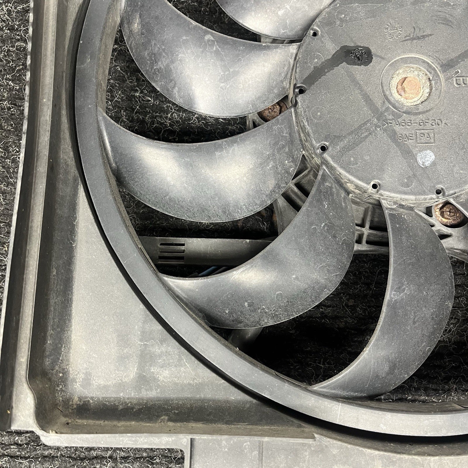 ☑️ 2008-2014 Subaru Impreza WRX STI Right Radiator Fan Motor Assembly RH OEM