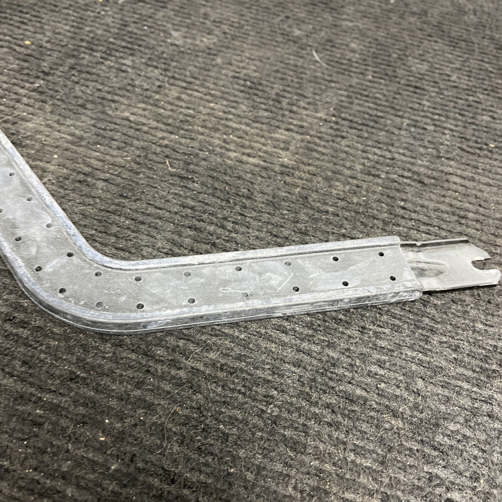 ☑️ 2008-2013 BMW 128i 135i Coupe Battery Protection Bar Bracket Holder Tie OEM