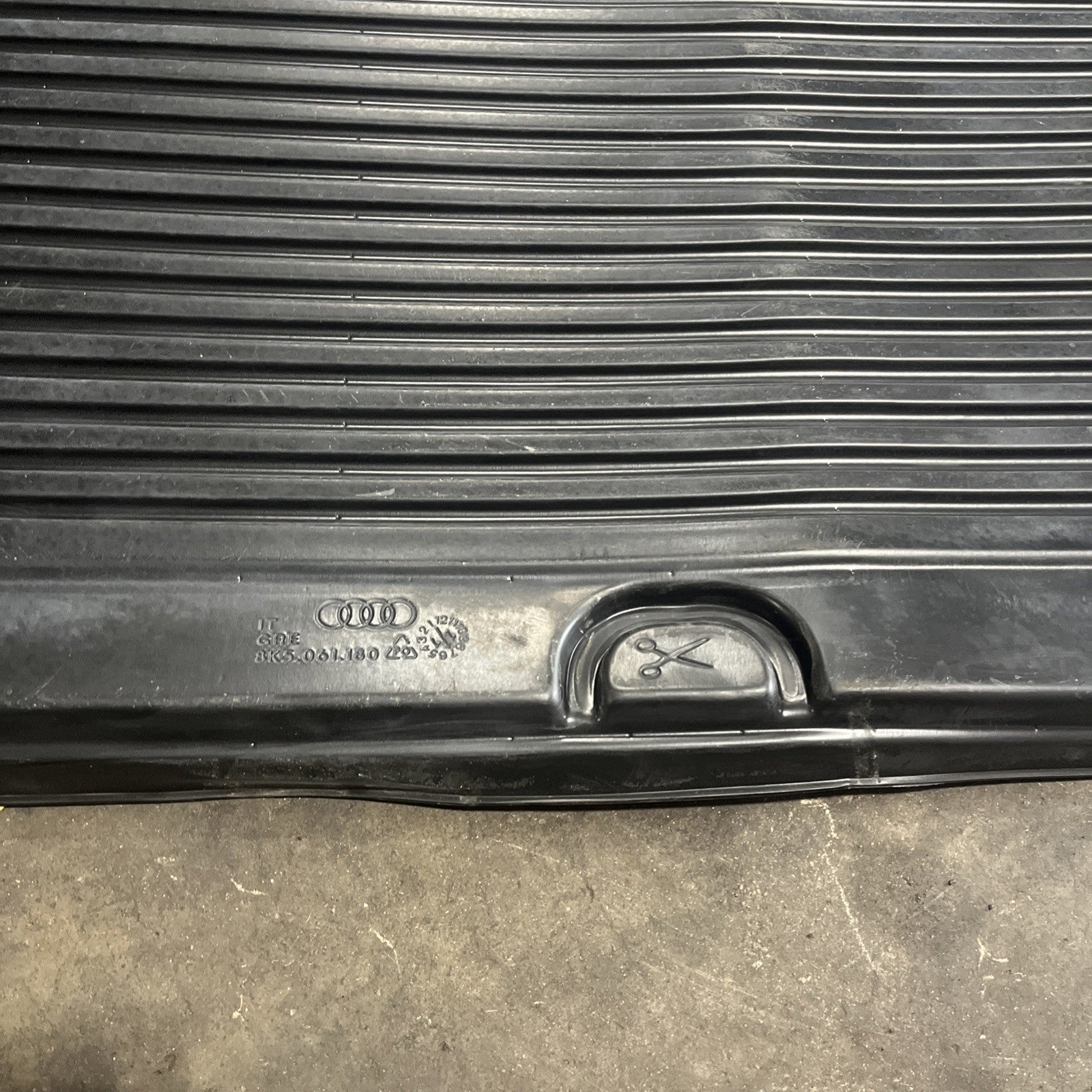 ☑️ OEM 2009-2017 Audi A8 All Weather Cargo Mat Trunk Liner Tray 4H0061180