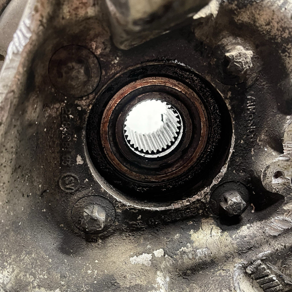 ☑️ 15-20 OEM BMW F80 F82 F83 M4 Rear Driver Wheel Hub Spindle Knuckle Assembly