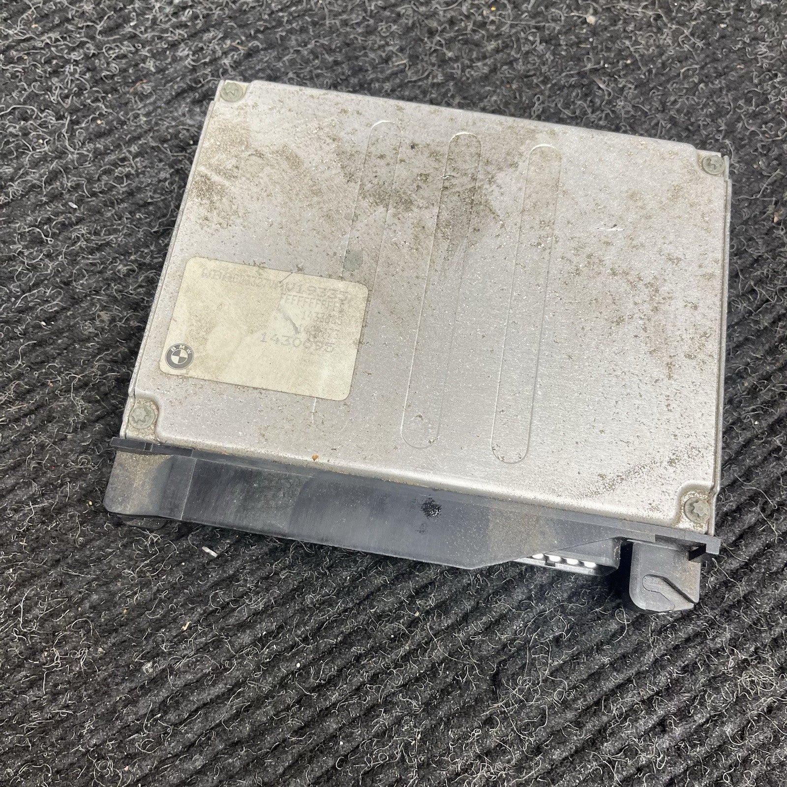 ☑️ BMW E36 18 Button On Board Computer OBC 8357684 92-99 323 325 328 M3