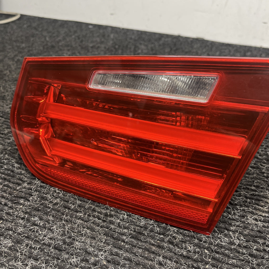 ☑️ 12-15 OEM BMW F30 F80 M3 Sedan Rear Passenger Side Inner Trunk Tail Light