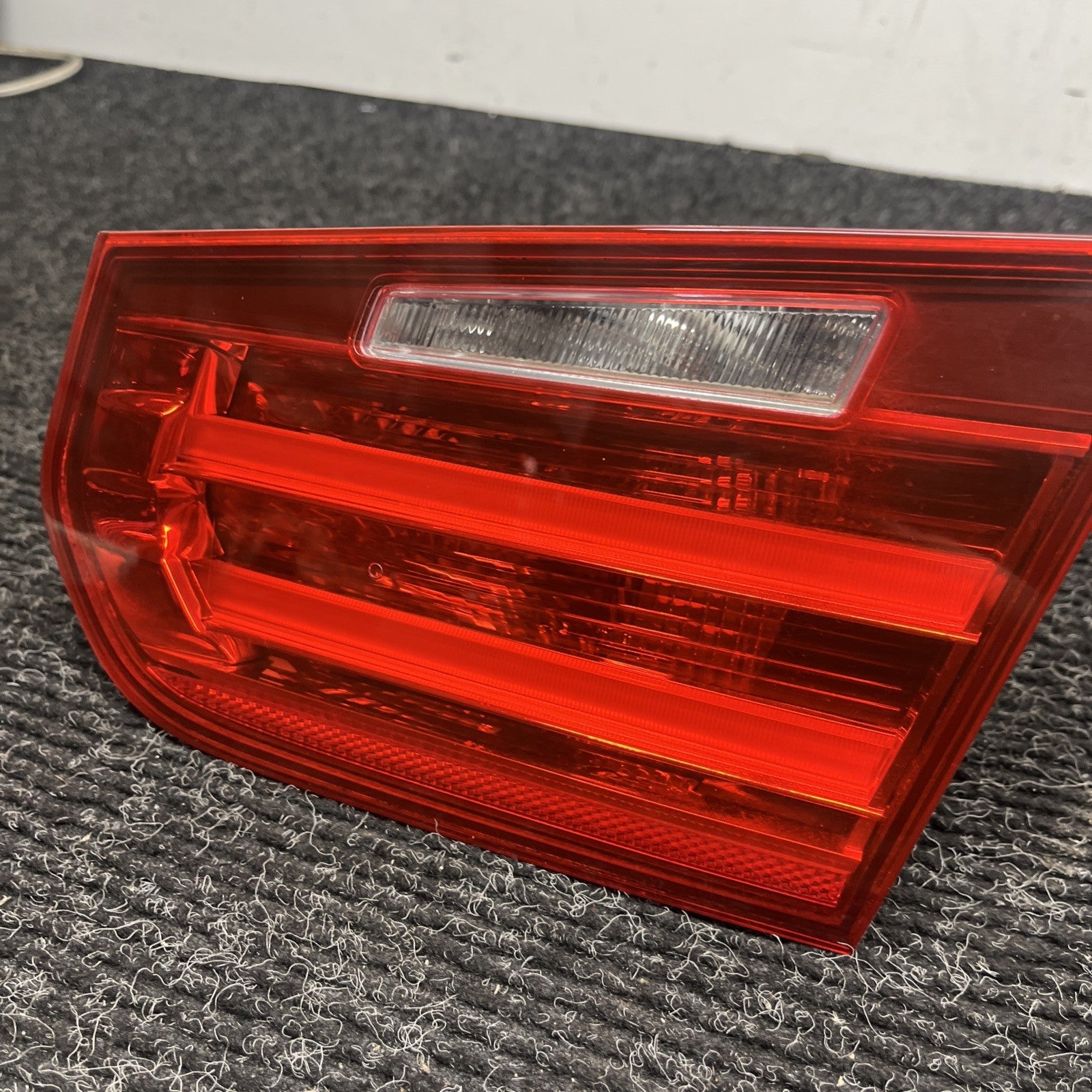 ☑️ 12-15 OEM BMW F30 F80 M3 Sedan Rear Passenger Side Inner Trunk Tail Light