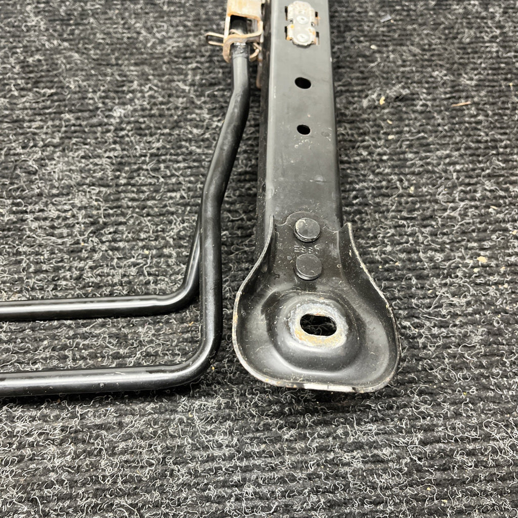 ☑️ 17-20 SUBARU BRZ TOYOTA 86 FRONT RIGHT PASSENGER SEAT TRACK FRAME RAIL OEM