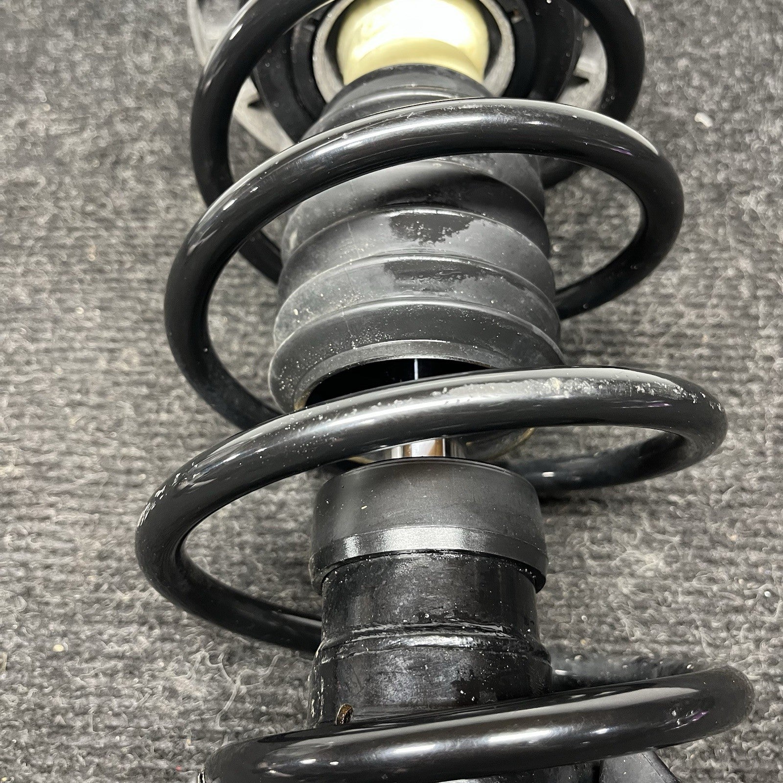 ☑️ 2011-2017 BMW X3 X4 Left Front Strut Shock Spring 31316796315 OEM