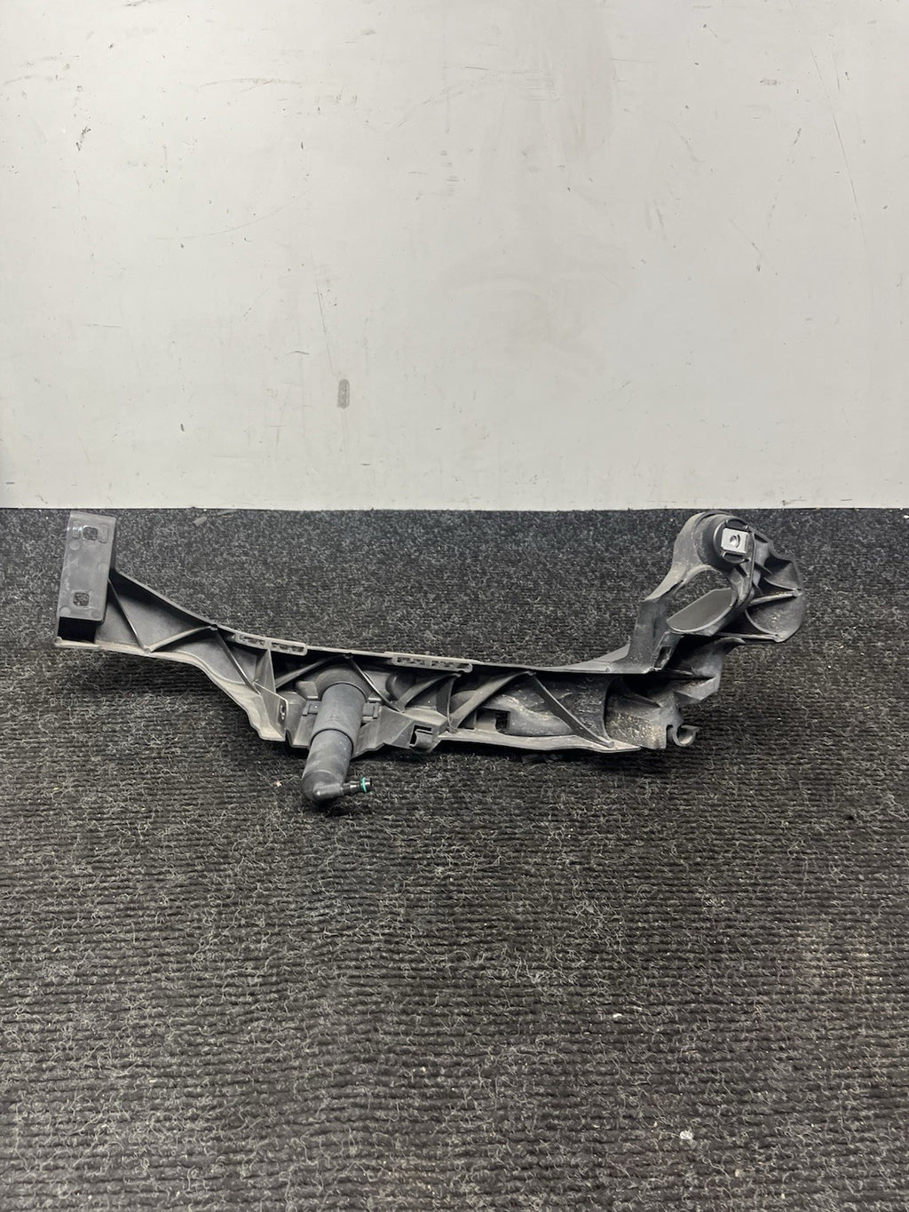 ☑️ 07-10 BMW E92/3 335 PreLci Front Right Passenger Headlight Arm Bracket Mount