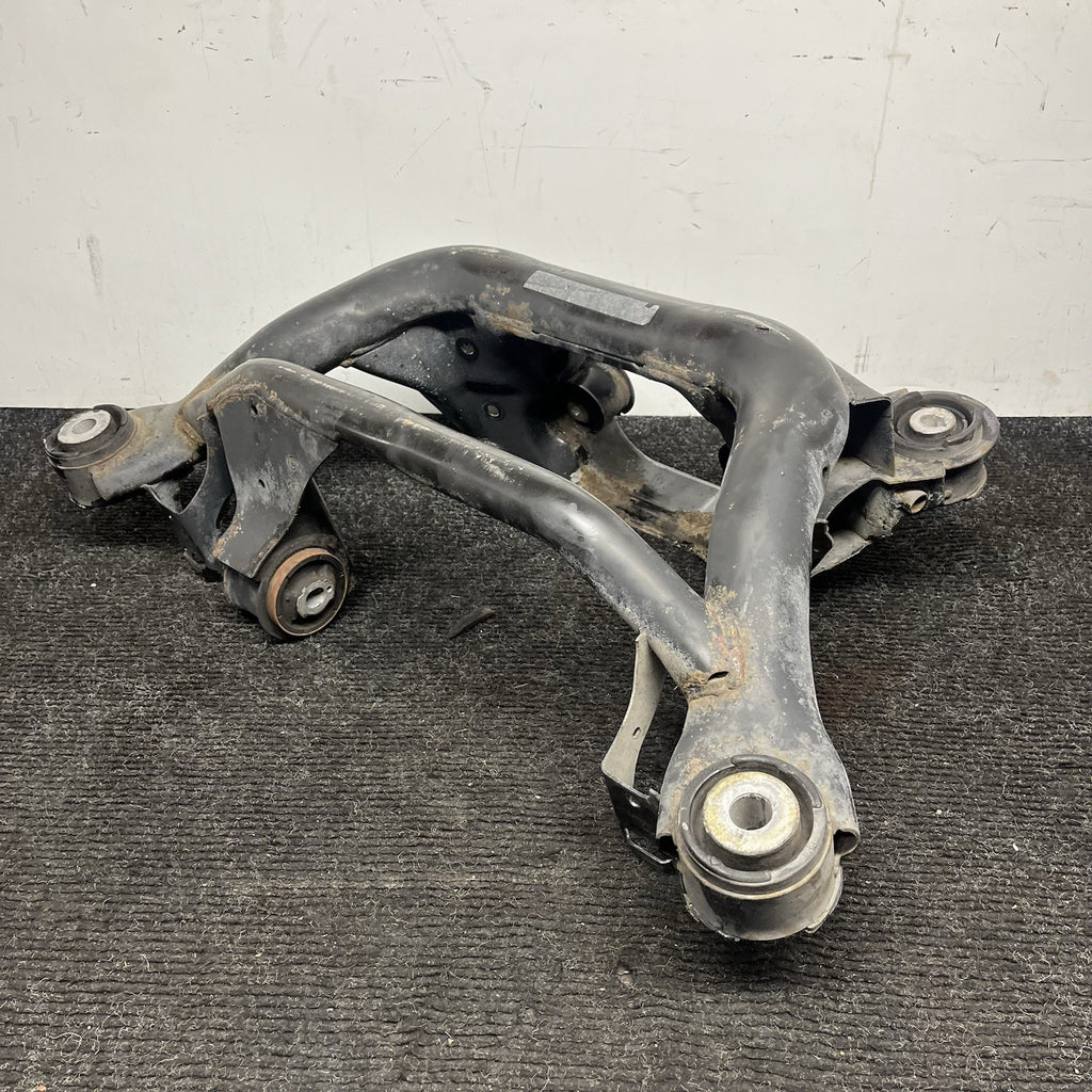 ☑️98-06 BMW E46 3 Series Rear Lower Axle Subframe Crossmember Carrier Cradle OEM