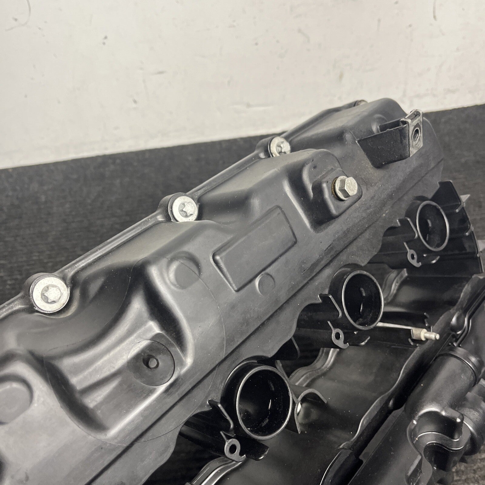 ☑️ BMW N54 3.0L Engine Only Valve Cover OEM Replacement E92 E93 X6 740 535 135