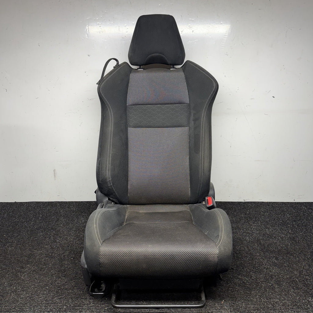 ☑️ 2017-2020 Toyota 86 Front Right Passenger Seat Su003-06563 Black Cloth