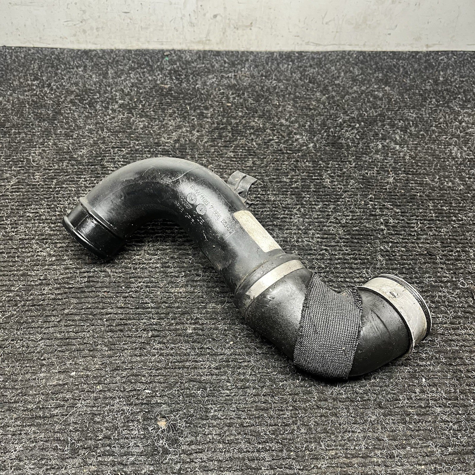 ☑️ 07-13 Bmw E82 E90 E92 135I 335I Intercooler Charge Pipe Intake Pipe Tube Oem