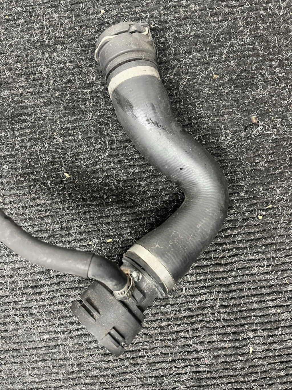 ☑️ BMW E88 E90 E92 135 335 N54 Upper Engine Radiator Coolant Hose Pipe Line OEM