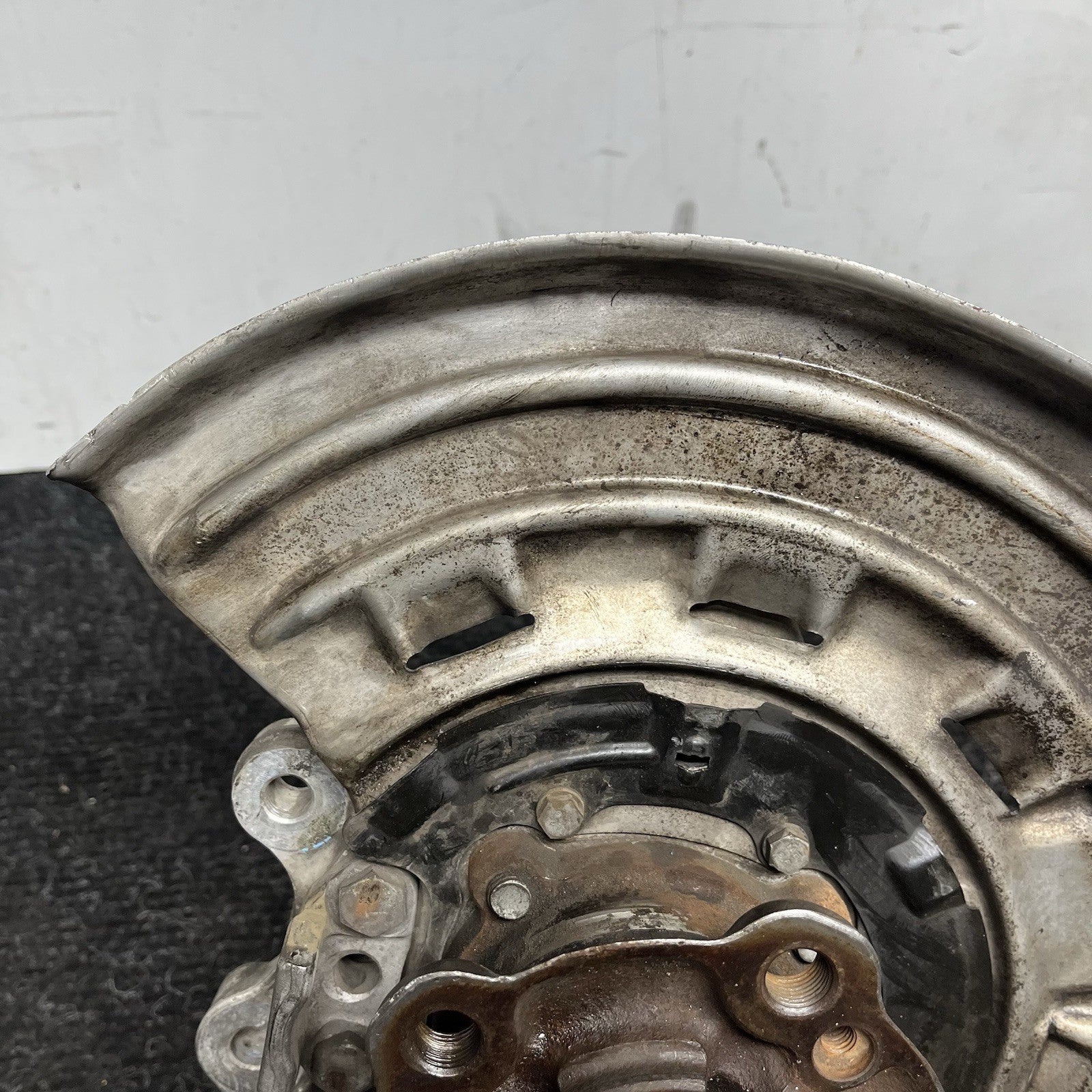 ☑️ 15-20 OEM BMW F80 F82 F83 M4 Rear Driver Wheel Hub Spindle Knuckle Assembly