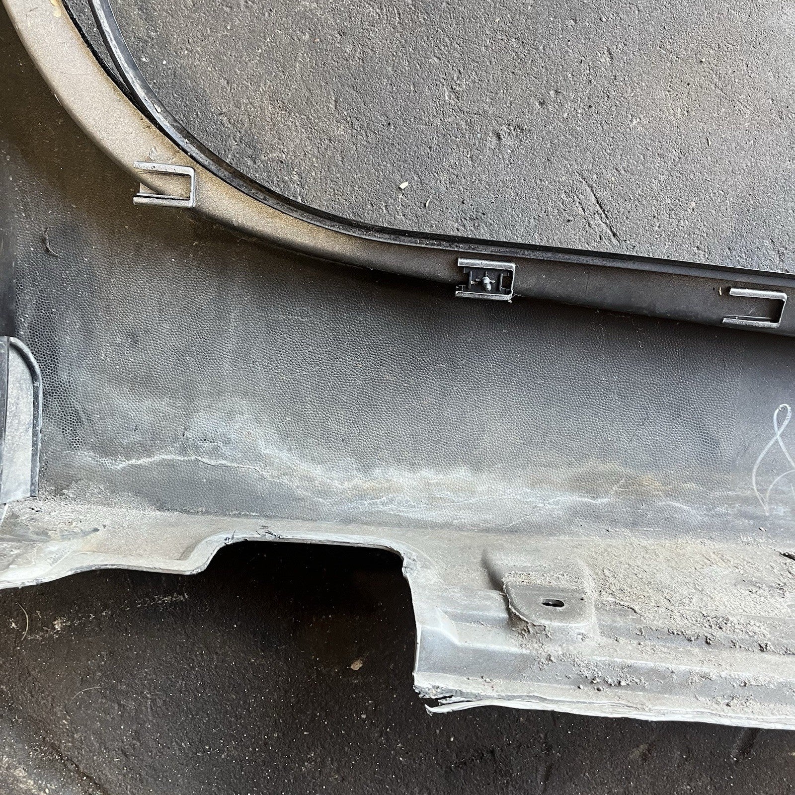 ☑️ 03-08 BMW E85 Z4 LEFT SIDE SKIRT ROCKER PANEL MOLDING TITAN SILVER OEM
