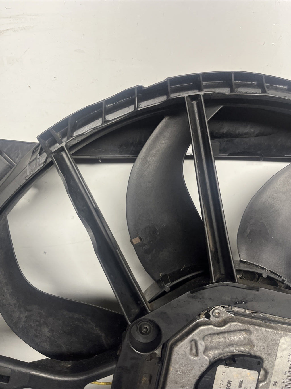 ☑️ 07-13 OEM BMW E88 E90 E92 N54 N55 Engine Radiator Cooling Auxiliary Fan 600W