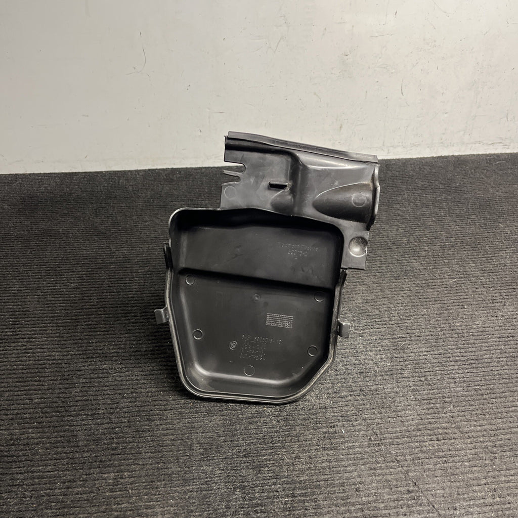 ☑️ 06-13 BMW E90 E92 RIGHT PASSENGER CABIN AIR DUCT HOUSING COVER OEM 6925018