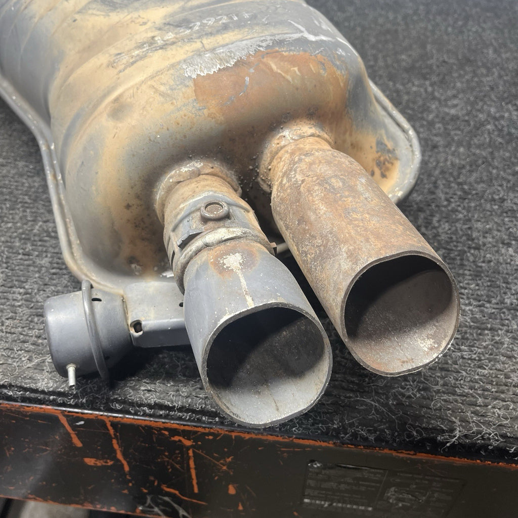 ☑️ 96-99 BMW E36 328i SEDAN M52 REAR EXHAUST MUFFLER W EXHAUST FLAP OEM