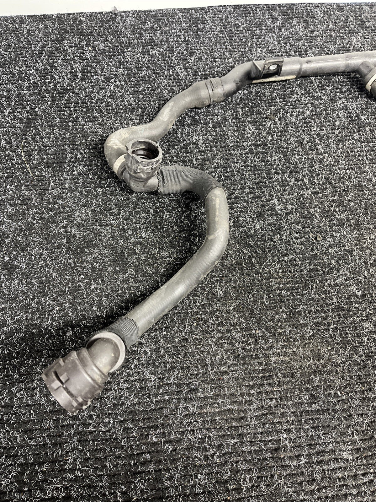 ☑️ OEM BMW E90 E92 E93 N54 RWD AT Thermostat Hose  Coolant Return Pipe Line