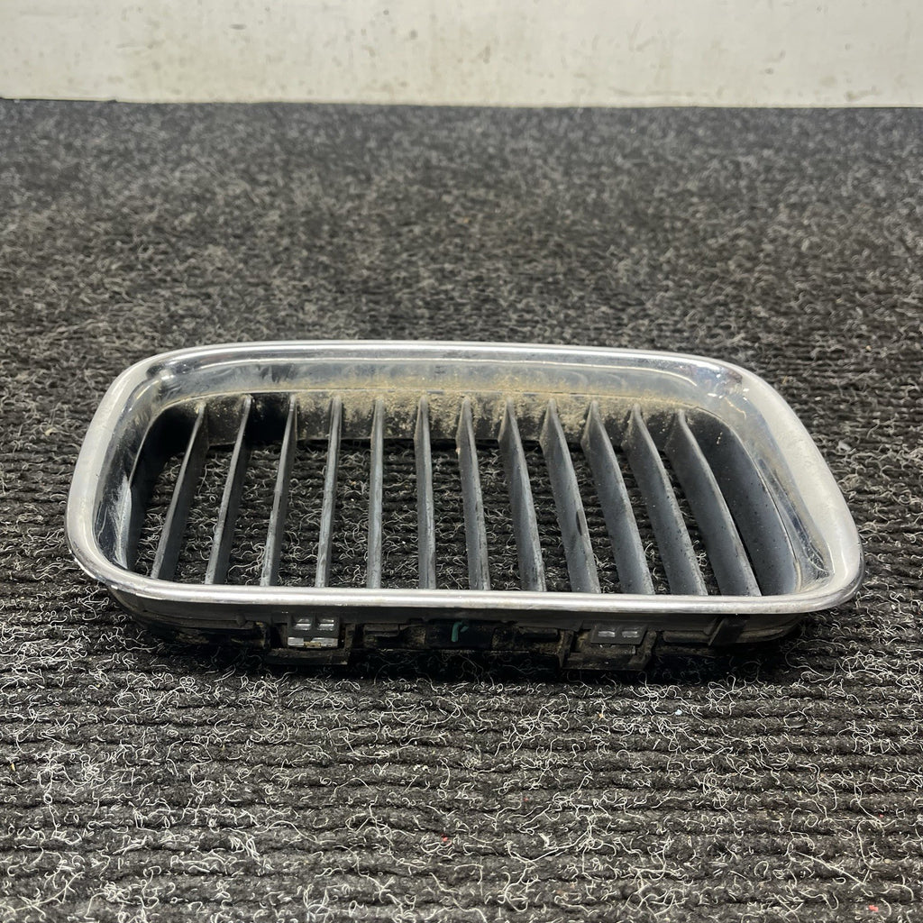 ☑️ 92-99 BMW E36 3 SERIES RIGHT PASSENGER SIDE KIDNEY VENT GRILLE PANEL TRIM OEM