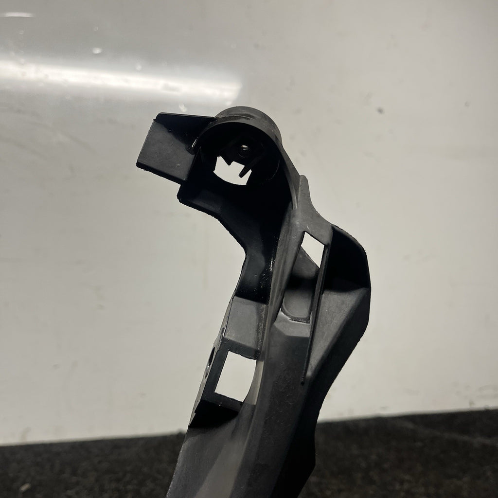 ☑️ 09-11 BMW E90 E91 LCI Front Left Driver Headlight Arm Bracket Mount Plastic