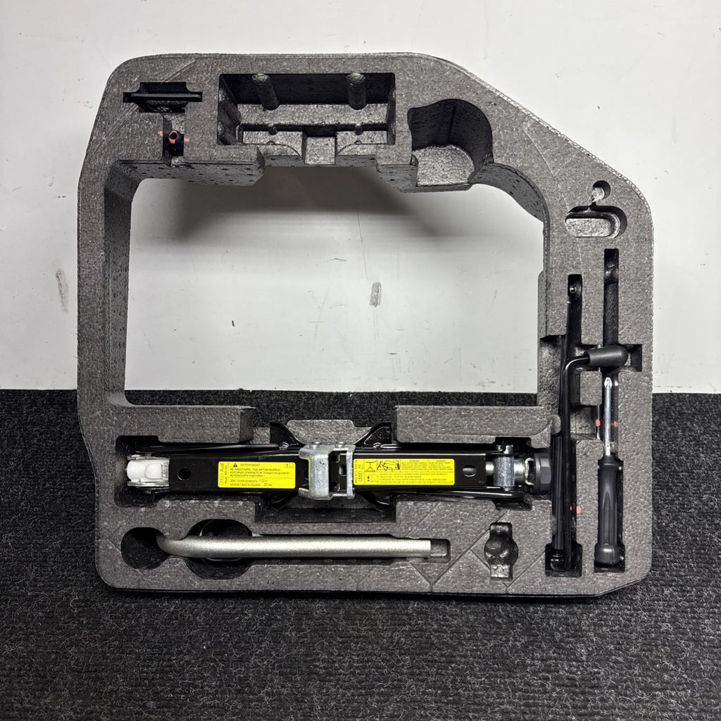 ☑️ 2013-2016 AUDI A4 S4 SPARE TIRE JACK TOOL KIT W/ FOAM TRUNK HOLDER OEM