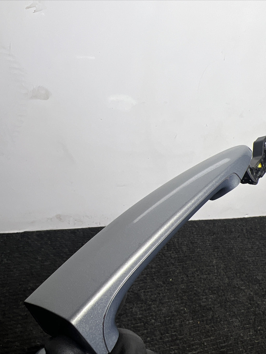 BMW 335i E92 Right Passenger Door Handle OEM A34 Comfort Access
