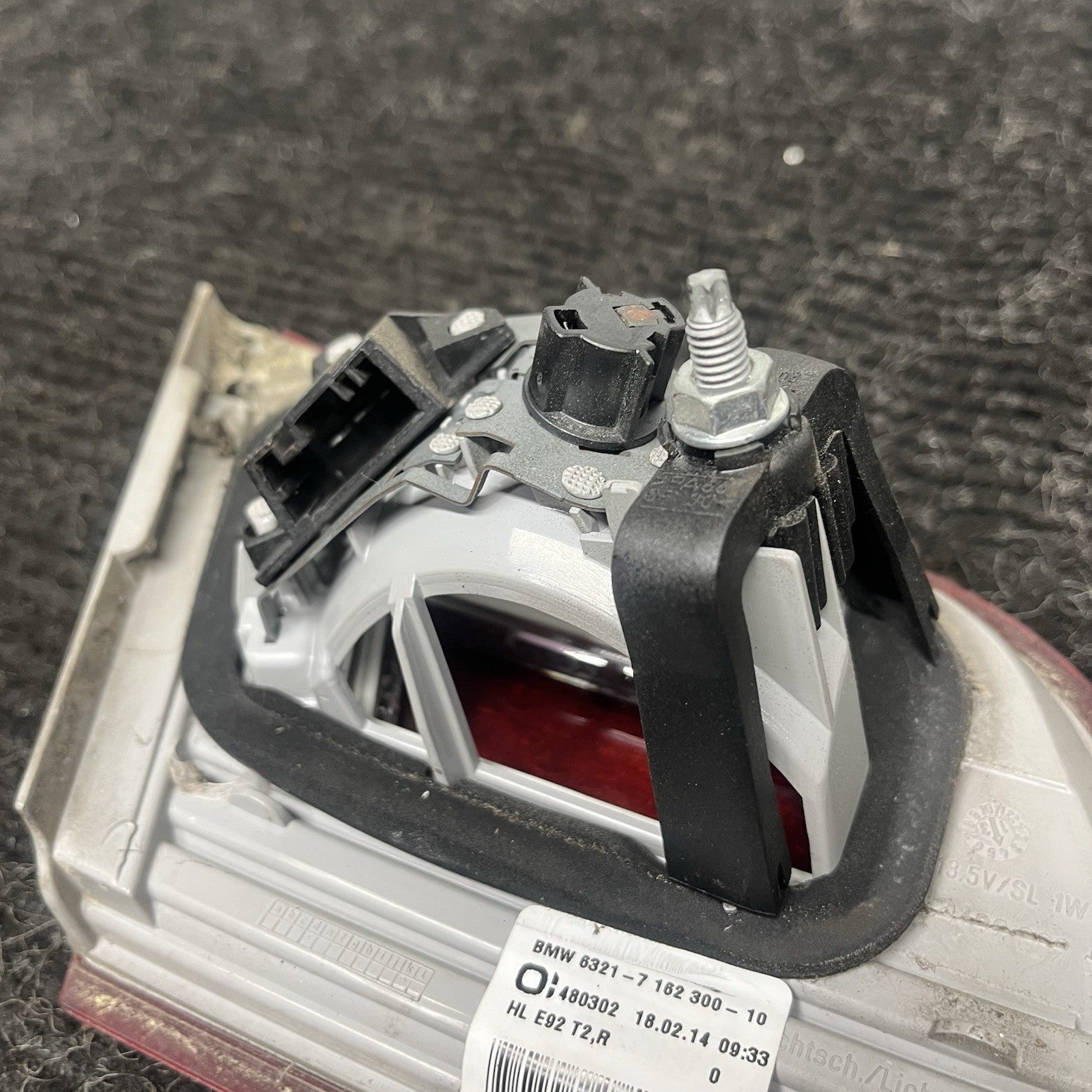 ☑️ 2007-2010 BMW E92 328i 335i COUPE INNER PASSENGER TAIL LIGHT PRE-LCI OEM NOTE
