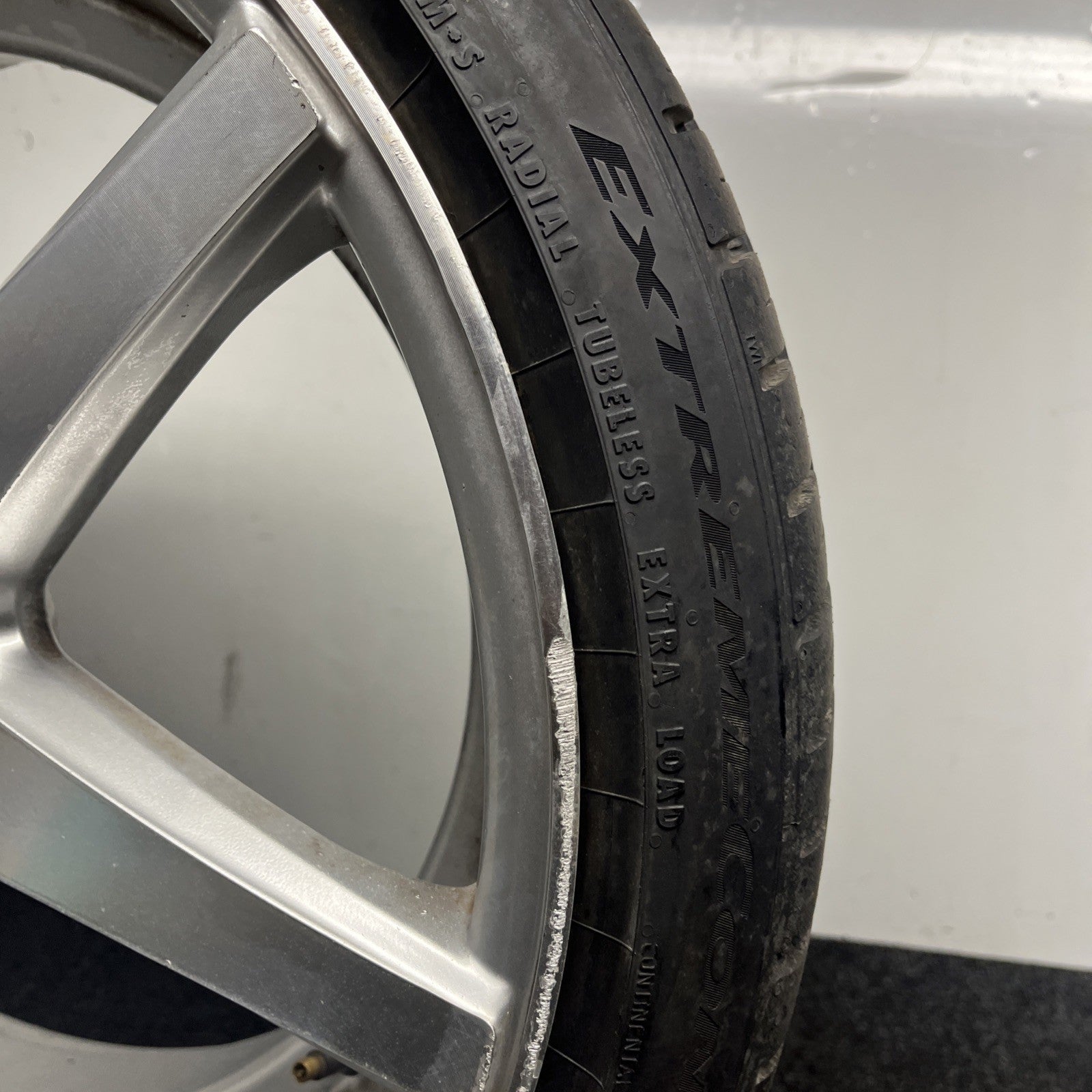 ☑️ ONE Vossen CV3 Silver Wheel W/TIRE & Cap 20x10.5 et30 5x112