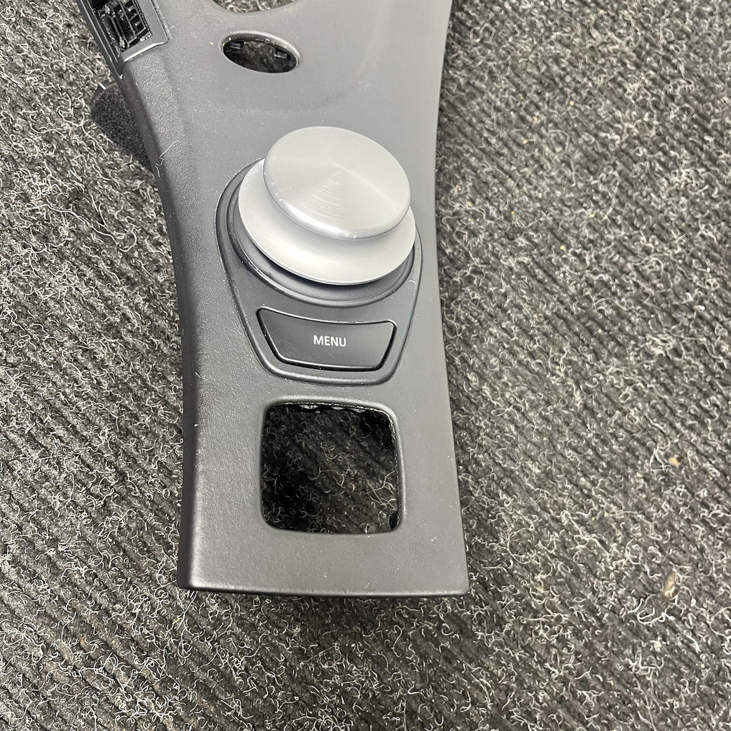 ☑️ 08-10 BMW E93 M3 Convertible DCT Center Console Leather Trim Cover OEM