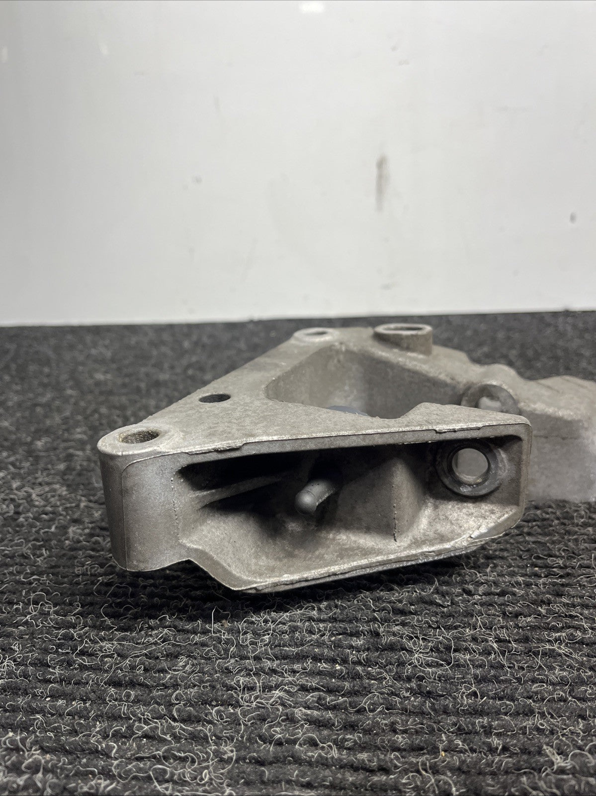 ☑️ 06-19 BMW E92 F30 F32 328XI 335XI 428XI AWD Transmission Mounting Bracket OEM