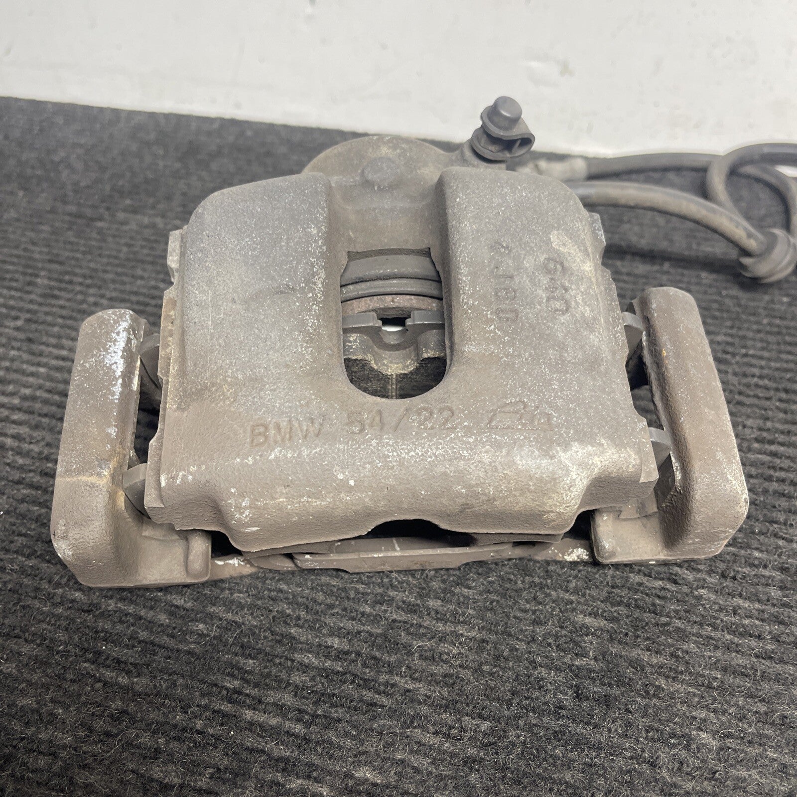 ☑️ BMW E36 E46 E85 Z3 Z4 Front Left & Right Brake Caliper Housing Shoe Set OEM
