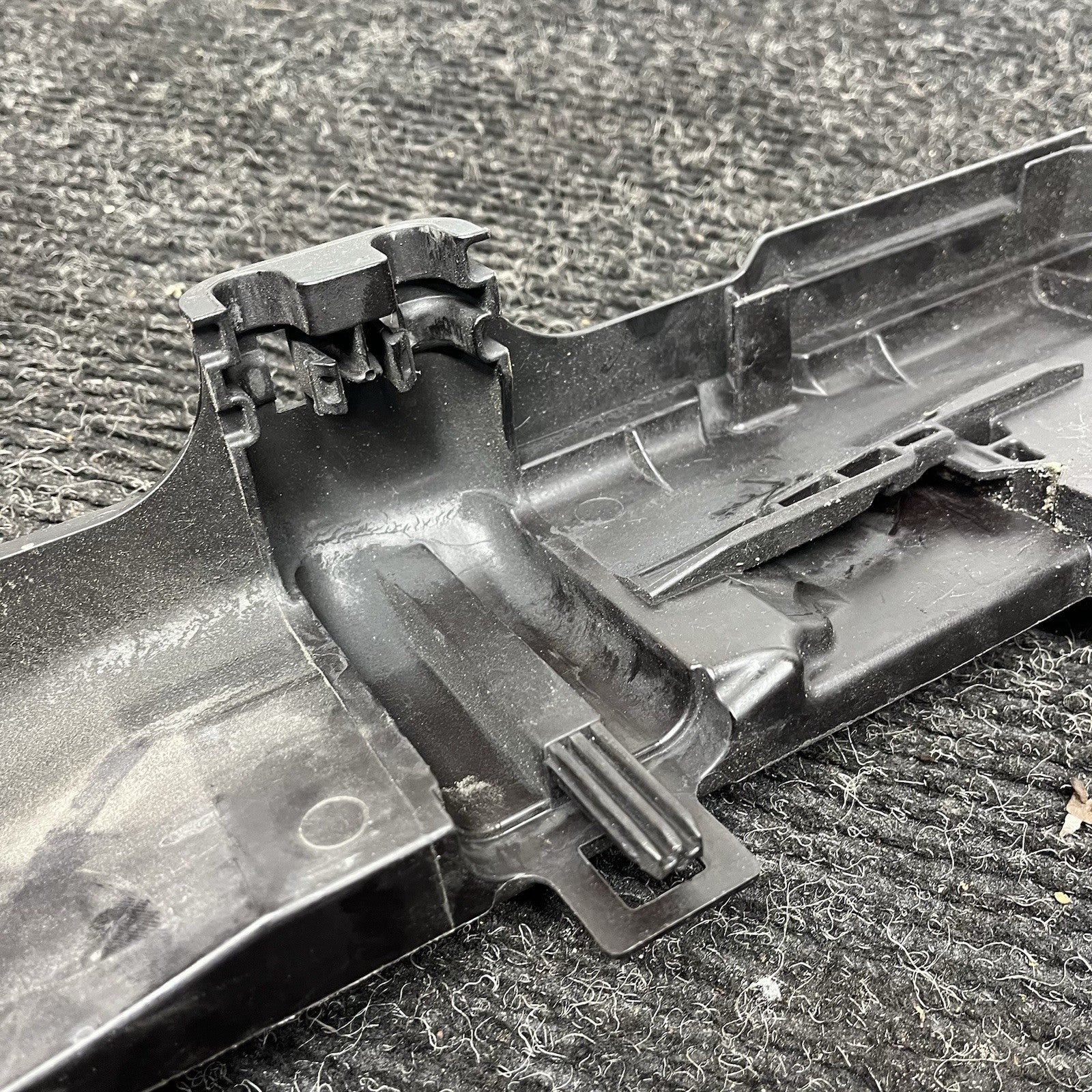☑️ BMW E90 Radiator Mount Carrier Left 7524912 OEM 06-11 325 328 330 335 M3