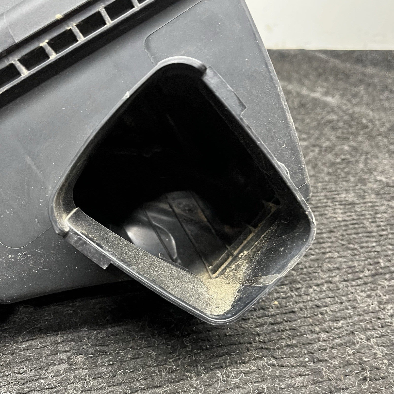 ☑️ 2017-2021 OEM BMW 230 330 430 Air Box Filter Cleaner Intake Muffler