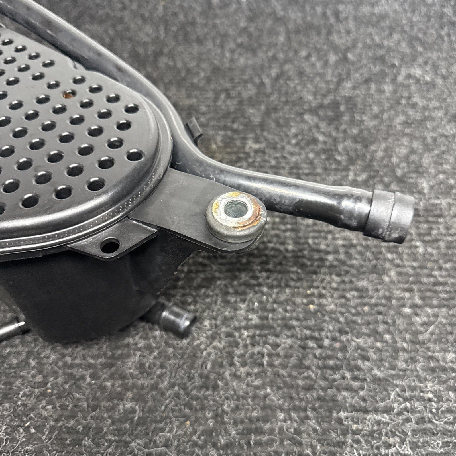 ☑️ 12-15 Audi A6 Fuel Vapor Charcoal Canister Assembly Genuine OEM 8K0201801C