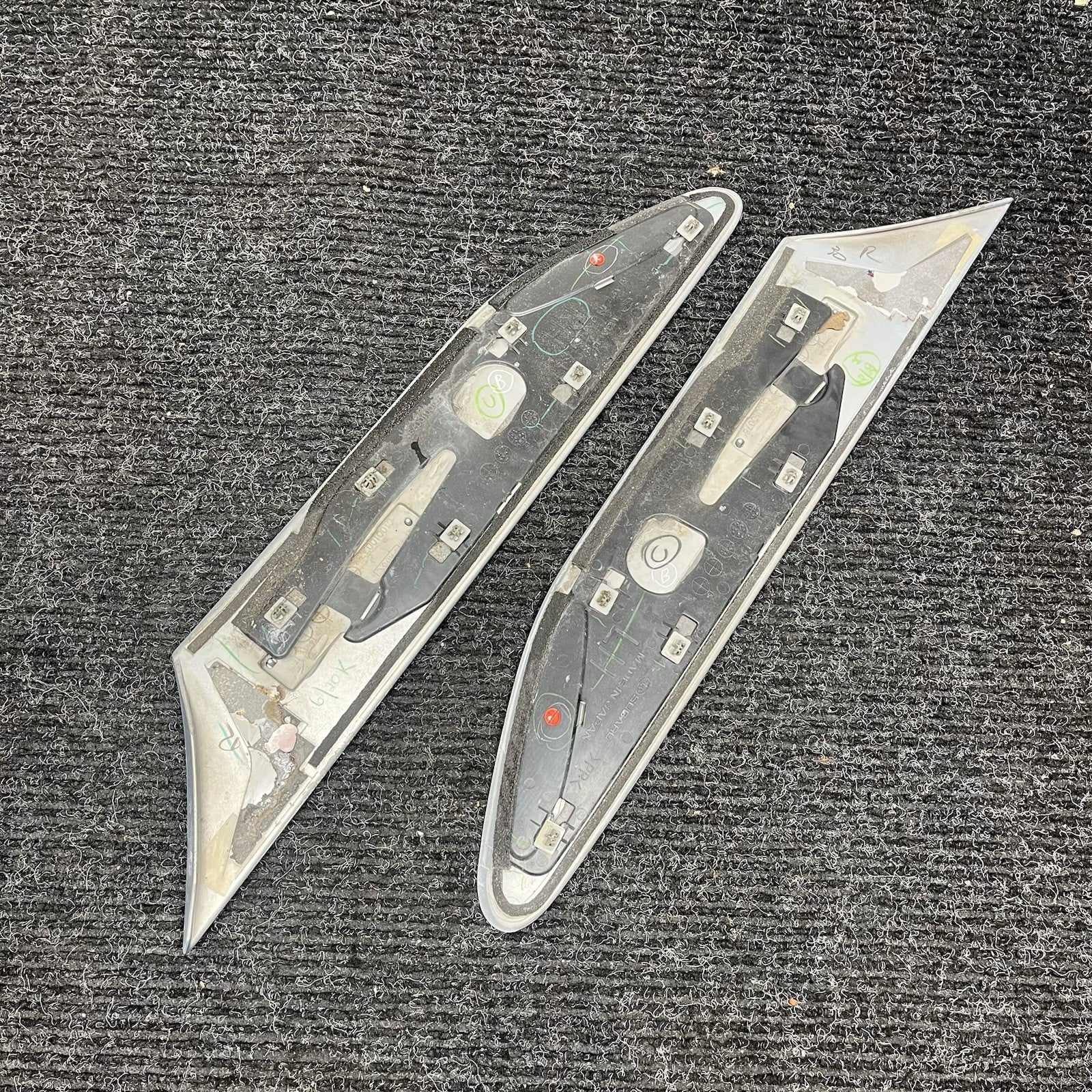 ☑️13-20 Scion FRS Subaru BRZ Toyota 86 OEM Fender Garnish Left & Right Set Pair