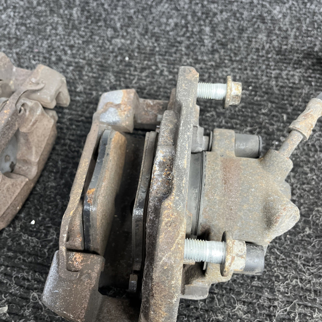 ☑️ 01-06 BMW E46 330i 330Ci RWD FRONT LEFT & RIGHT BRAKE CALIPER SET OEM