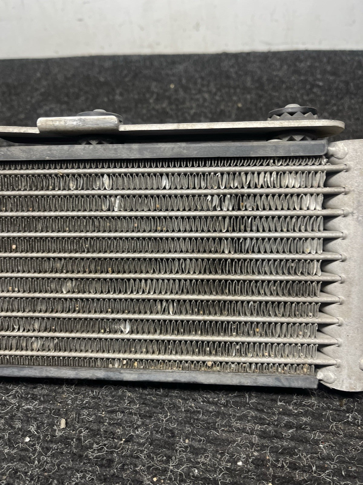 ☑️ 08-13 BMW E90 E92 E93 M3 OEM Right Passenger Engine Oil Cooler Radiator