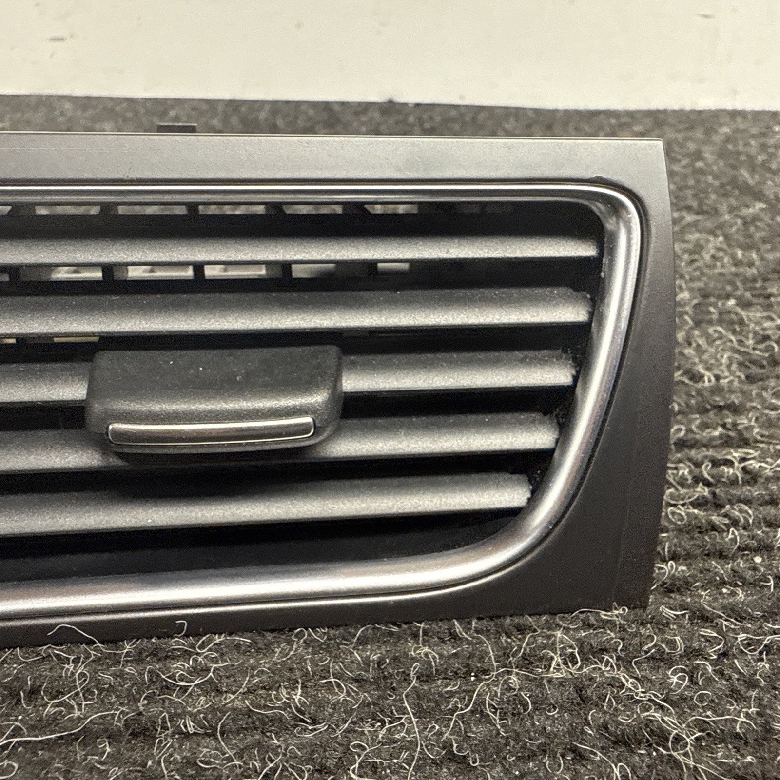 ☑️ 08-16 AUDI 8T A5 S5 RS5 A4 S4 CENTER DASHBOARD DASH AIR VENT TRIM OEM