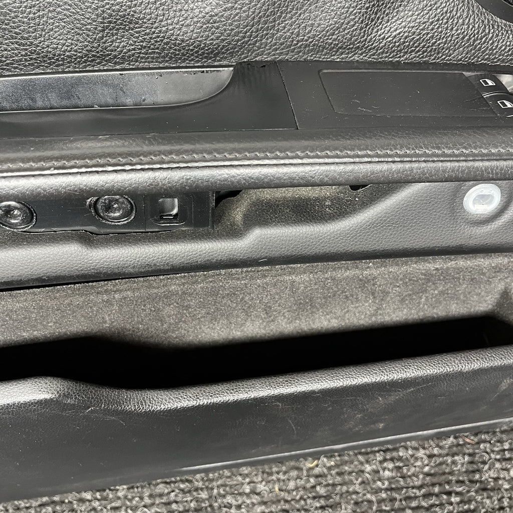 ☑️ 07-13 BMW E92 E93 3 Series Left Driver Side Door Panel Card Black OEM